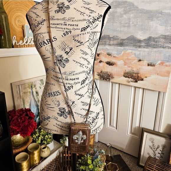 Y2K Faux Leather Blinged Out Detail Rectangular Compact Mini Purse. - Picture 13 of 15